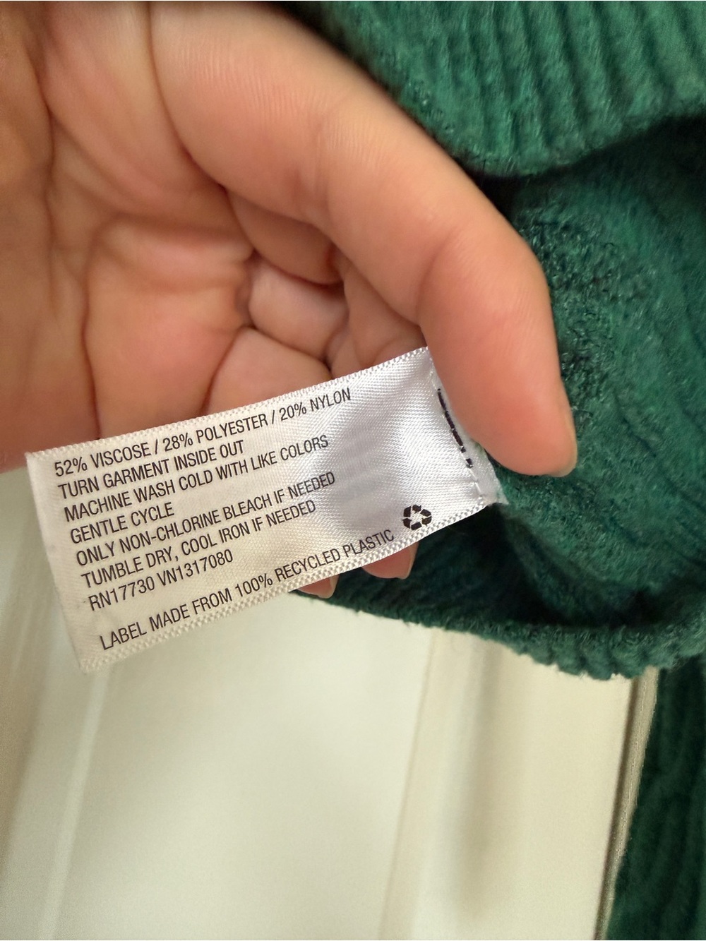 Green Cable-Knit Button-Up Cardigan - Picture 6 of 12